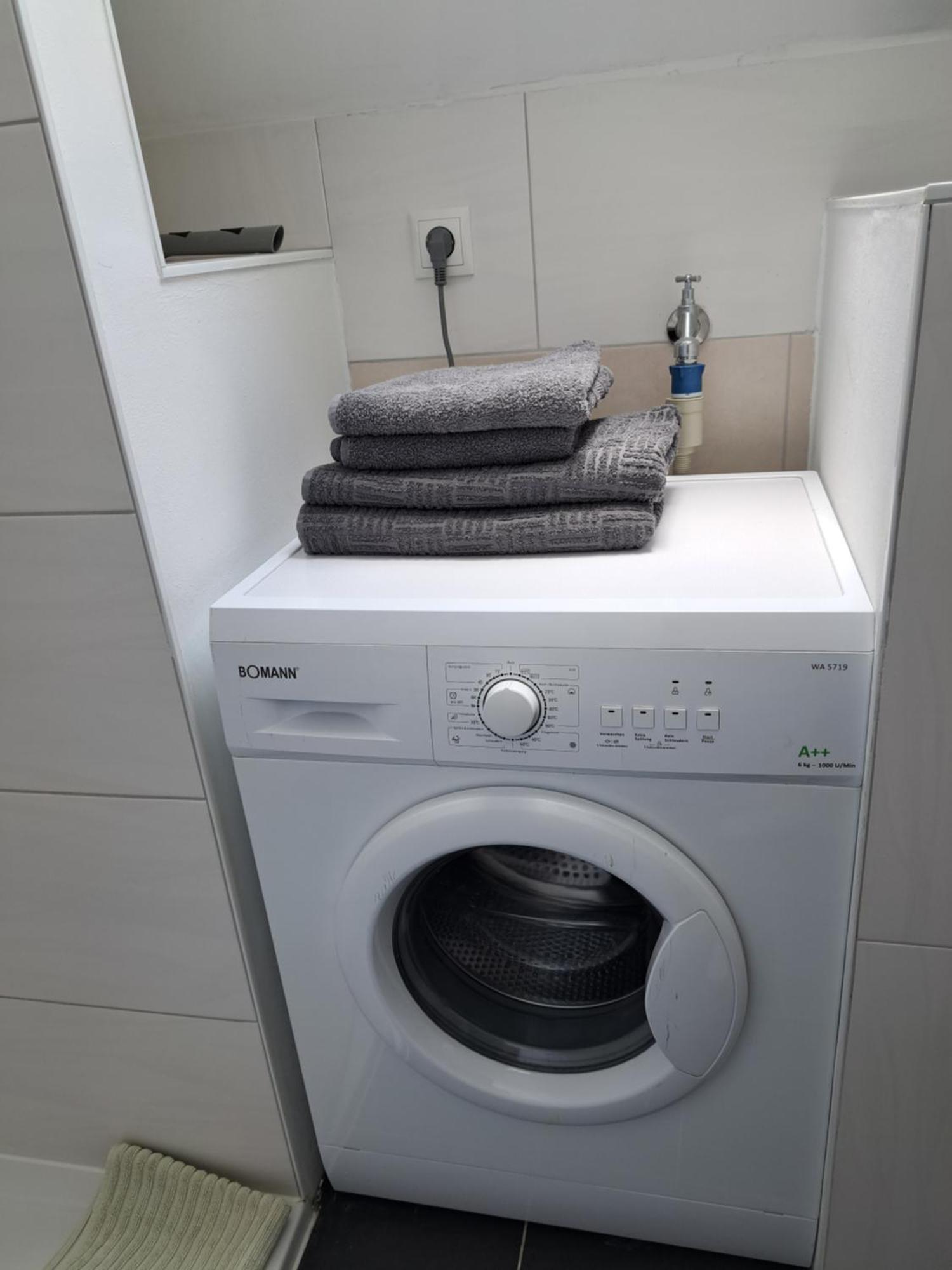 Wunderschoenes 2 Zimmer Apartment Inkl. Parkplatz Asbach  Екстериор снимка