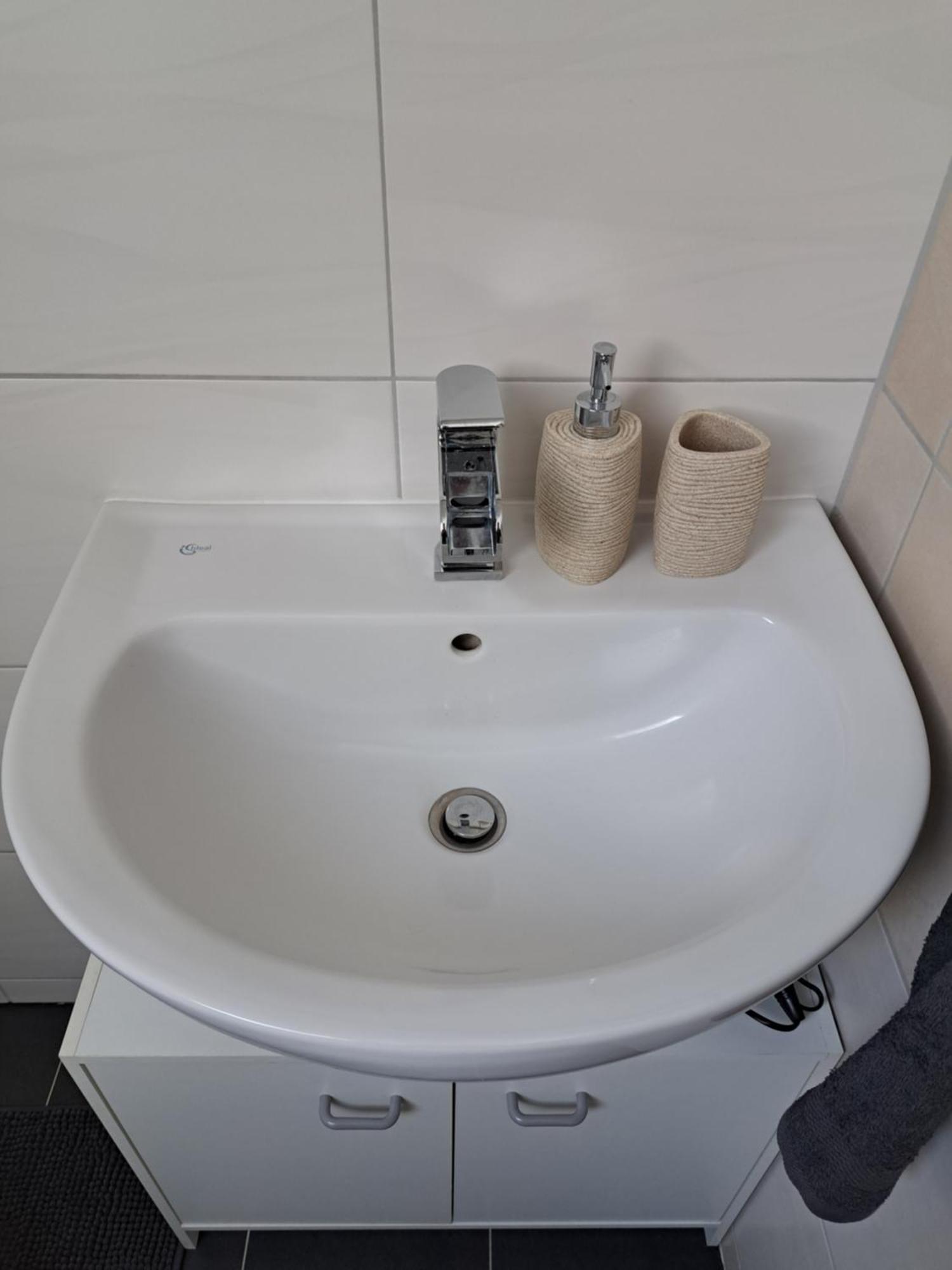 Wunderschoenes 2 Zimmer Apartment Inkl. Parkplatz Asbach  Екстериор снимка